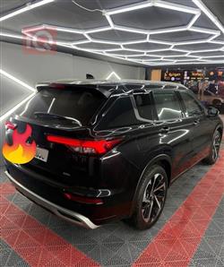 ميتسوبيشي اوتلاندر